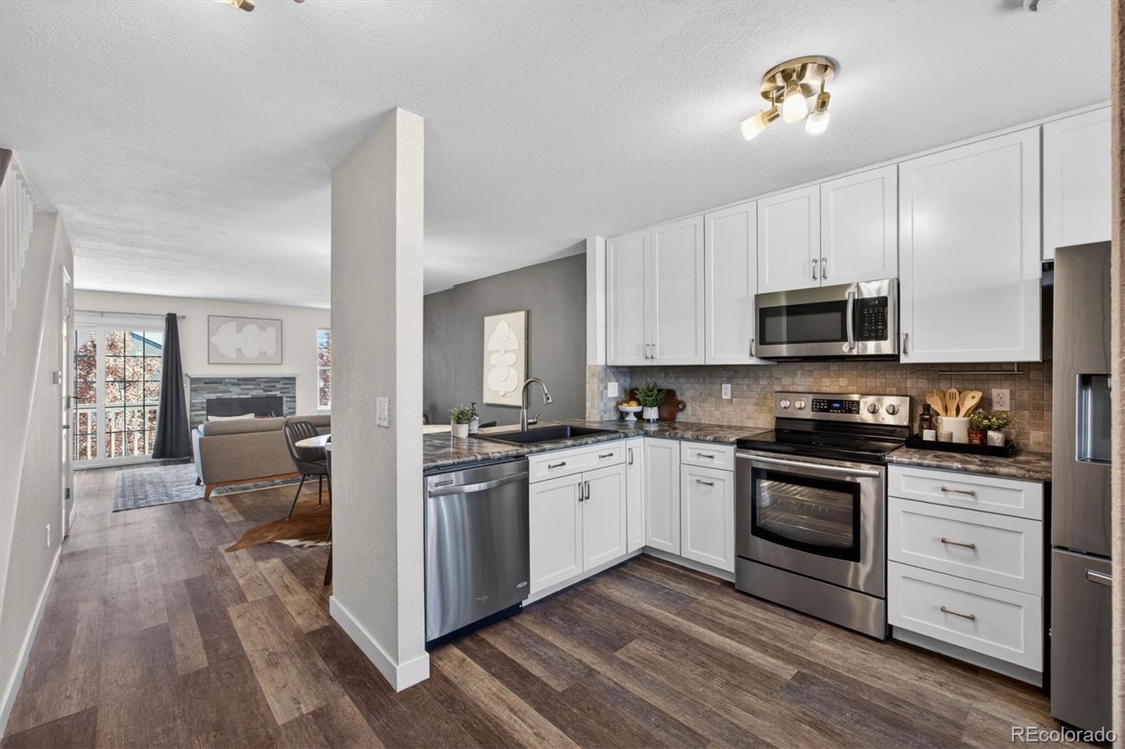 MLS Image #4 for 10537 w maplewood drive,littleton, Colorado