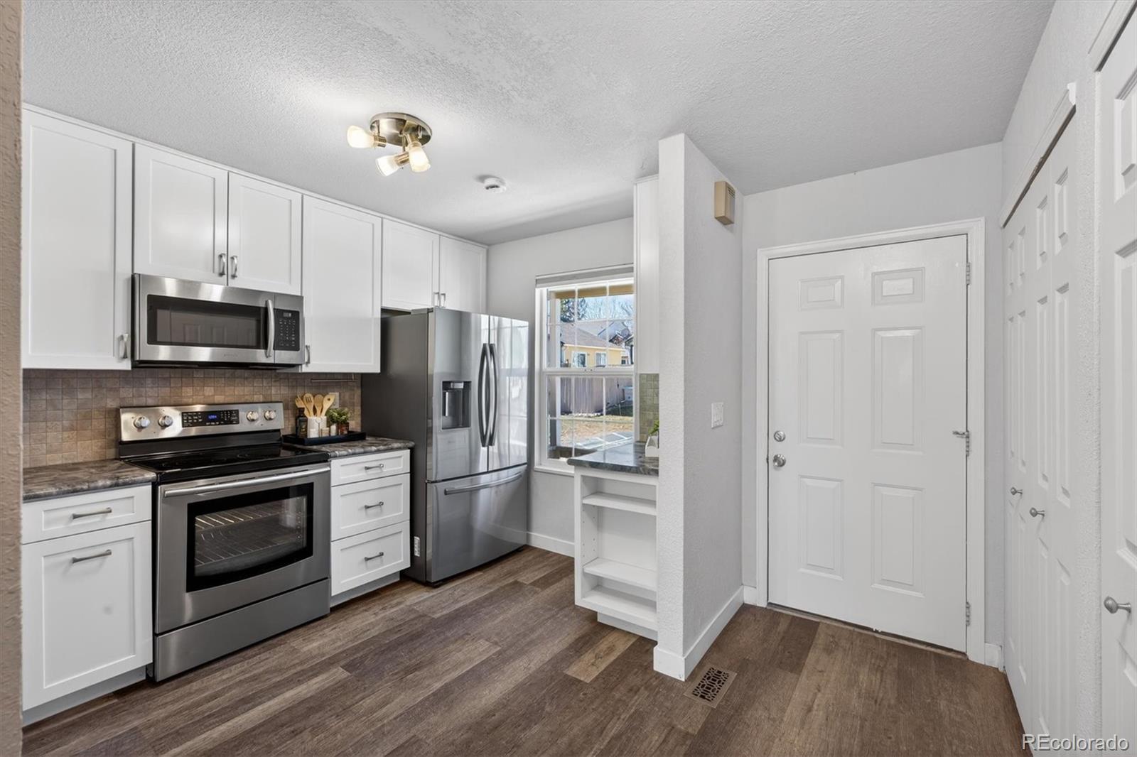 MLS Image #5 for 10537 w maplewood drive,littleton, Colorado