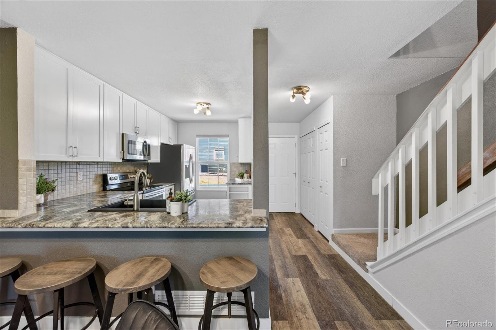 MLS Image #8 for 10537 w maplewood drive,littleton, Colorado