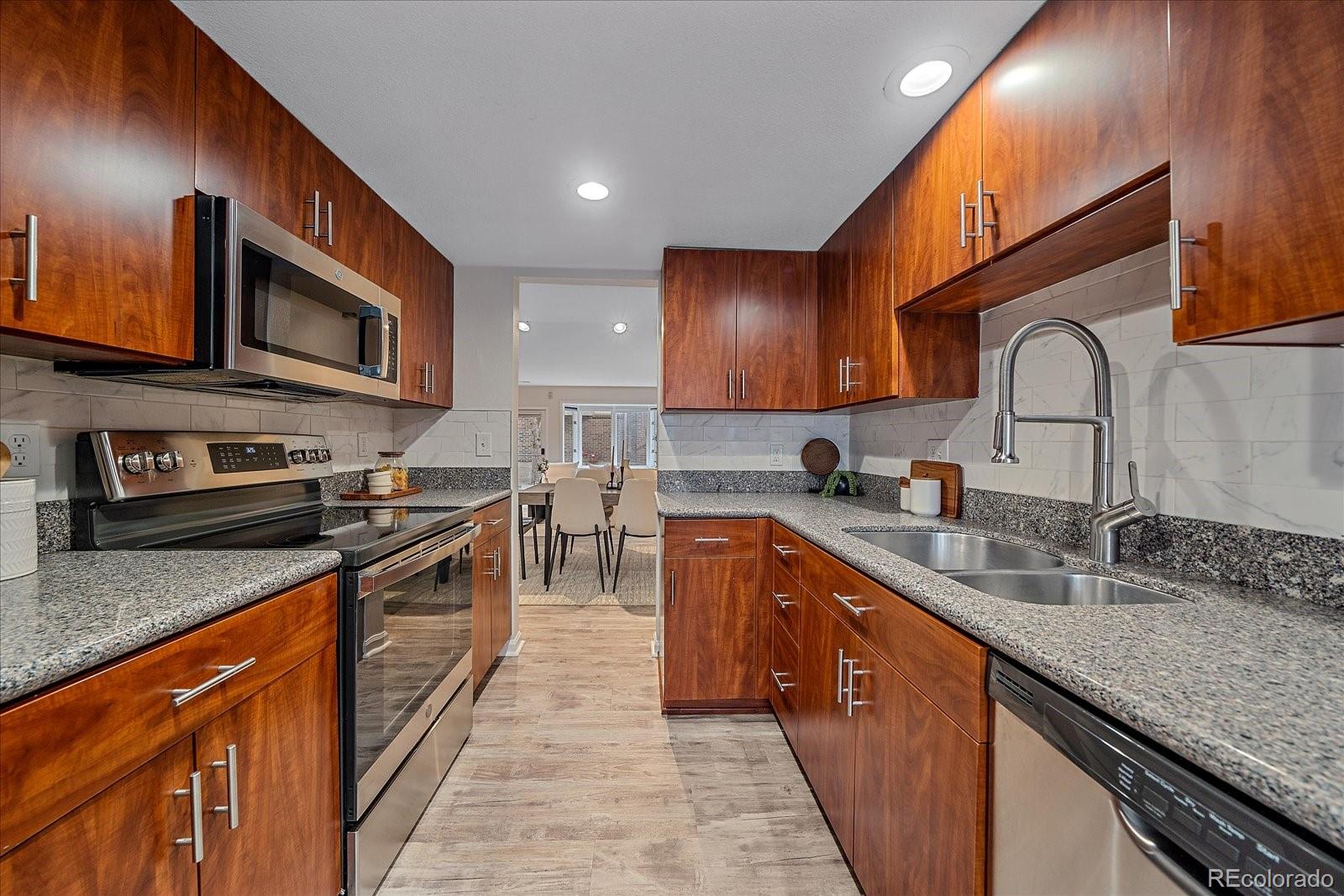 MLS Image #11 for 162 s jackson street,denver, Colorado