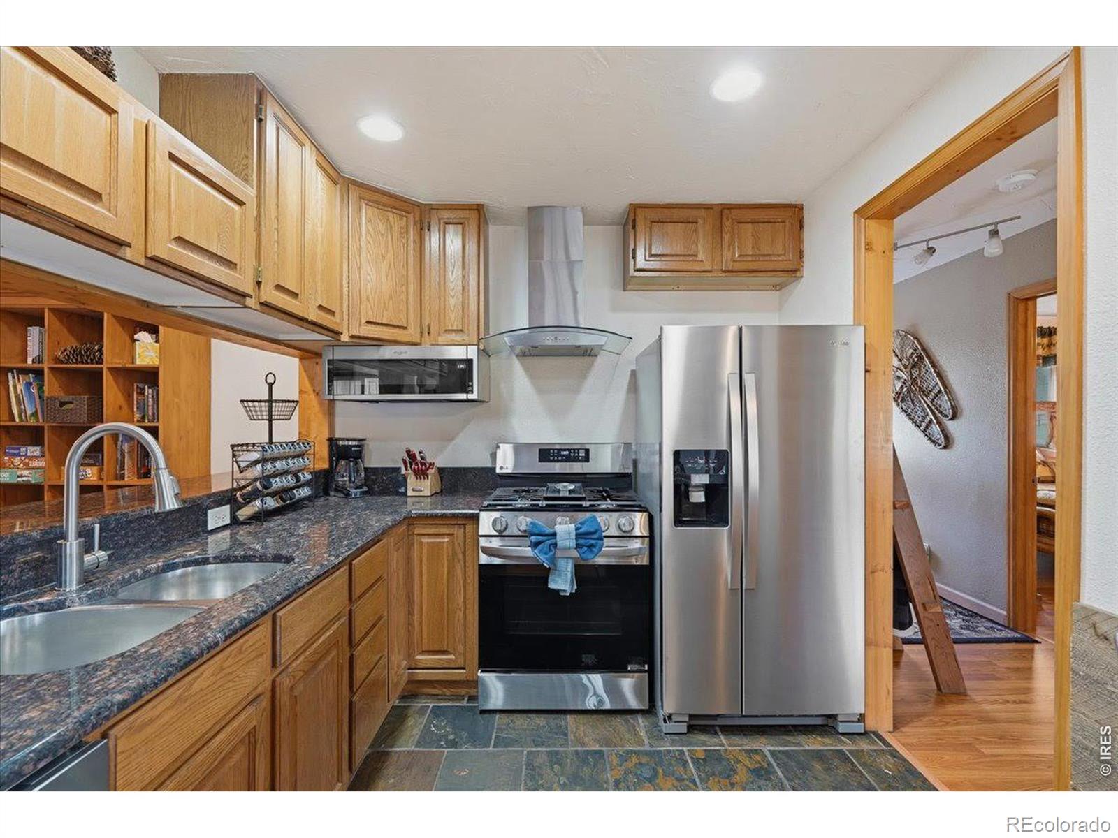 MLS Image #11 for 976  sutton lane,estes park, Colorado