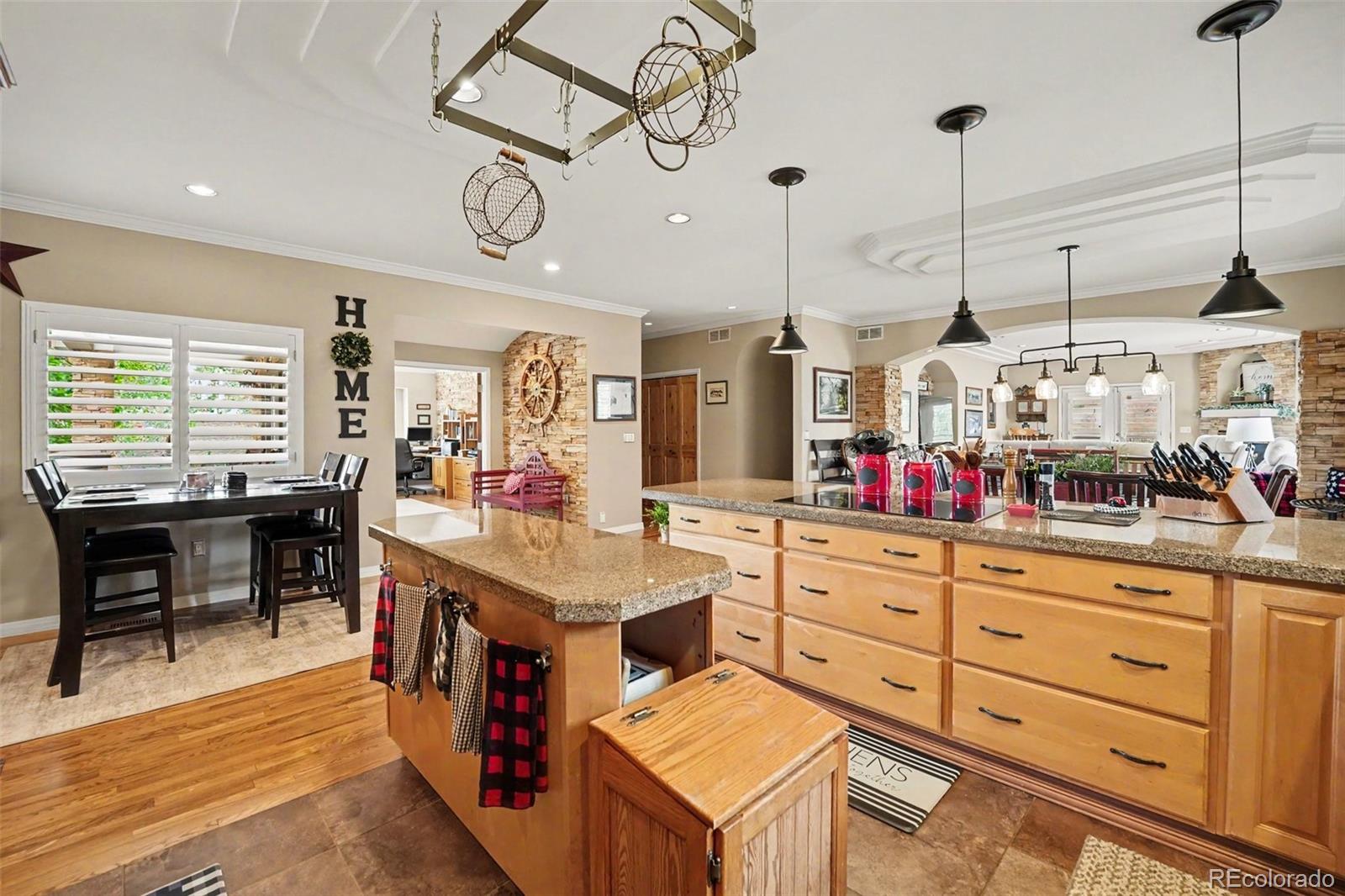MLS Image #6 for 8347 s carr street,littleton, Colorado