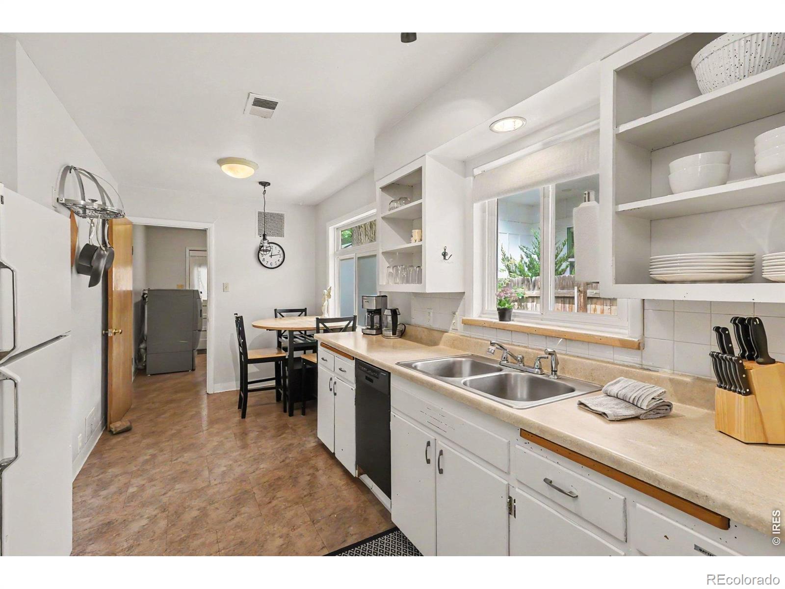 MLS Image #6 for 624 e plum street,fort collins, Colorado