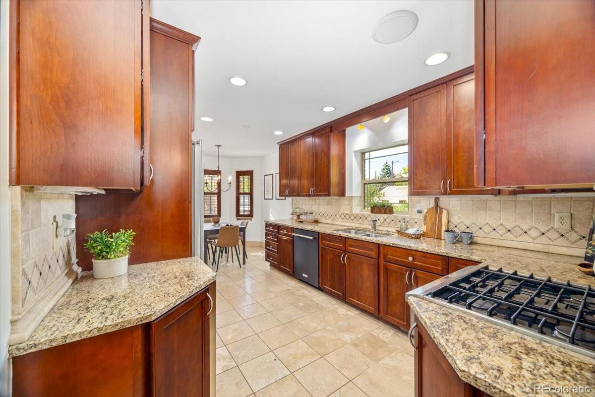 MLS Image #7 for 1090  bonnie brae boulevard,denver, Colorado