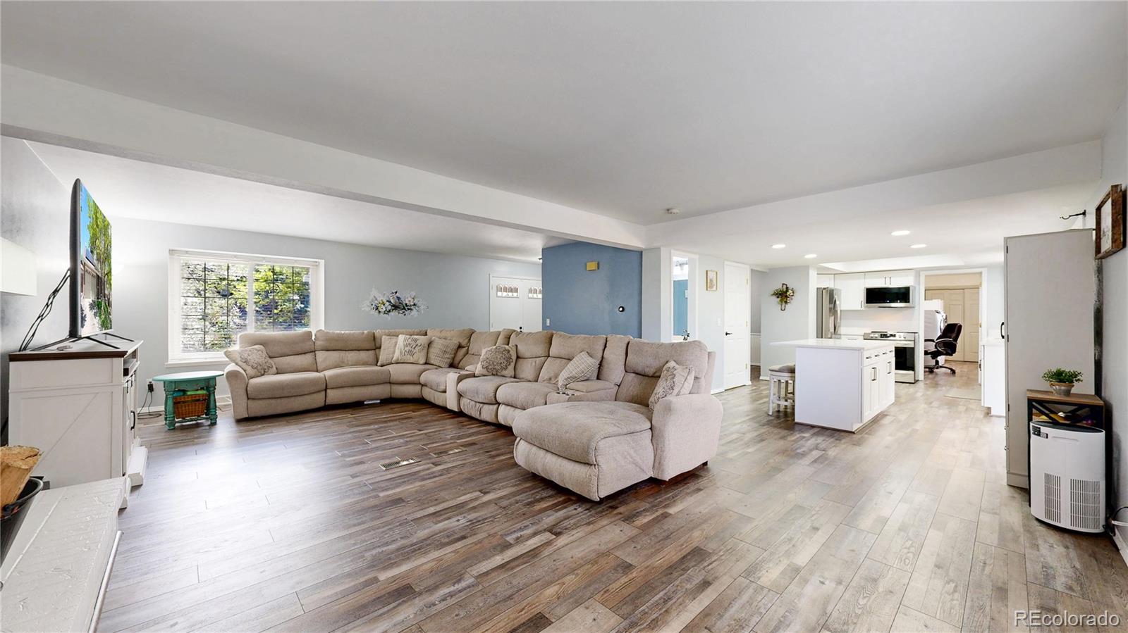 MLS Image #3 for 3745 s walden way,aurora, Colorado