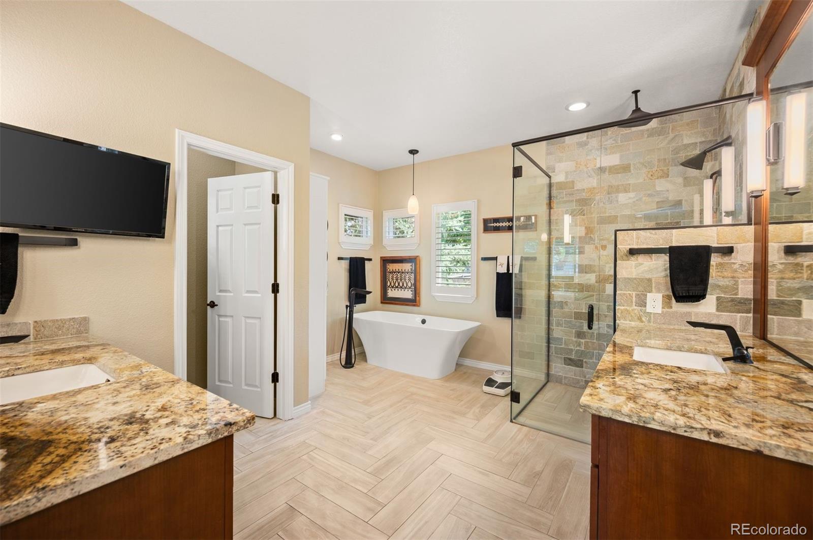 MLS Image #13 for 5950 s camargo way,littleton, Colorado