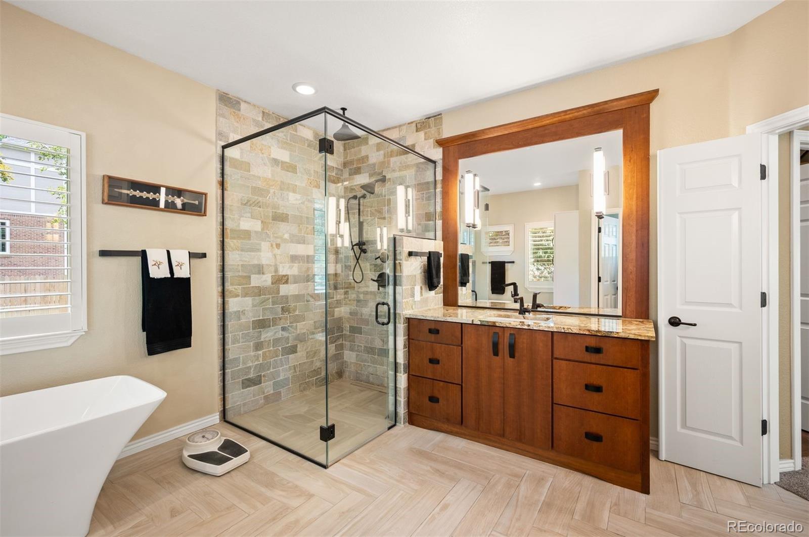 MLS Image #14 for 5950 s camargo way,littleton, Colorado