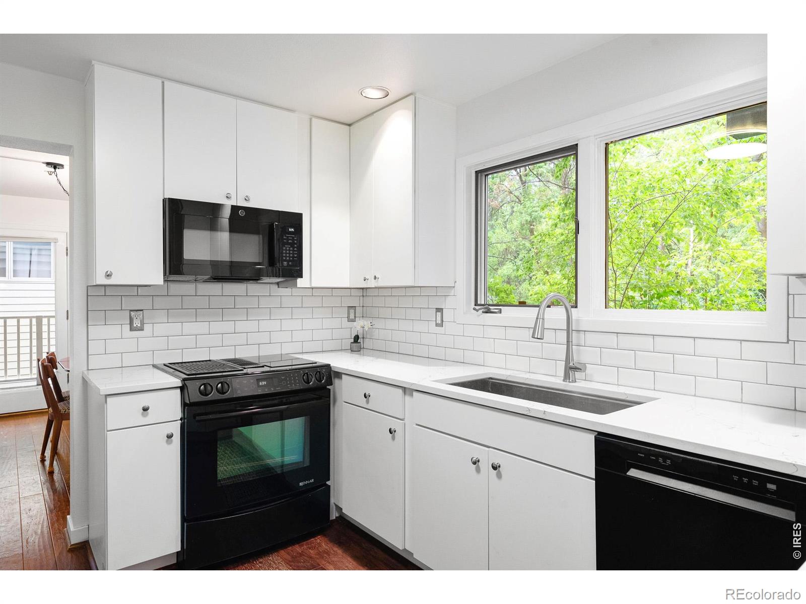 MLS Image #12 for 553  pearl street,boulder, Colorado