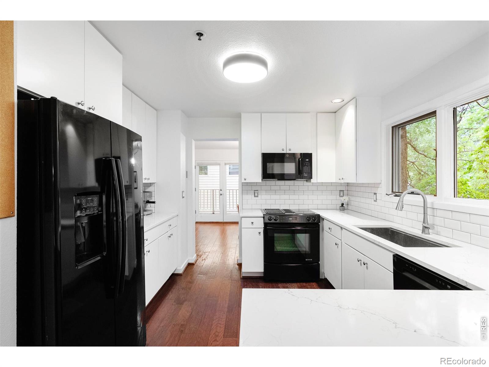 MLS Image #14 for 553  pearl street,boulder, Colorado