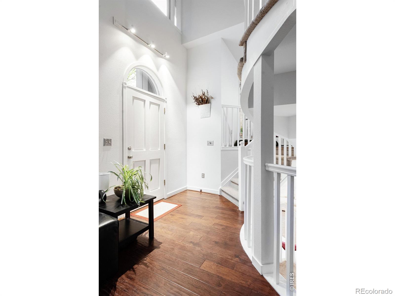 MLS Image #4 for 553  pearl street,boulder, Colorado