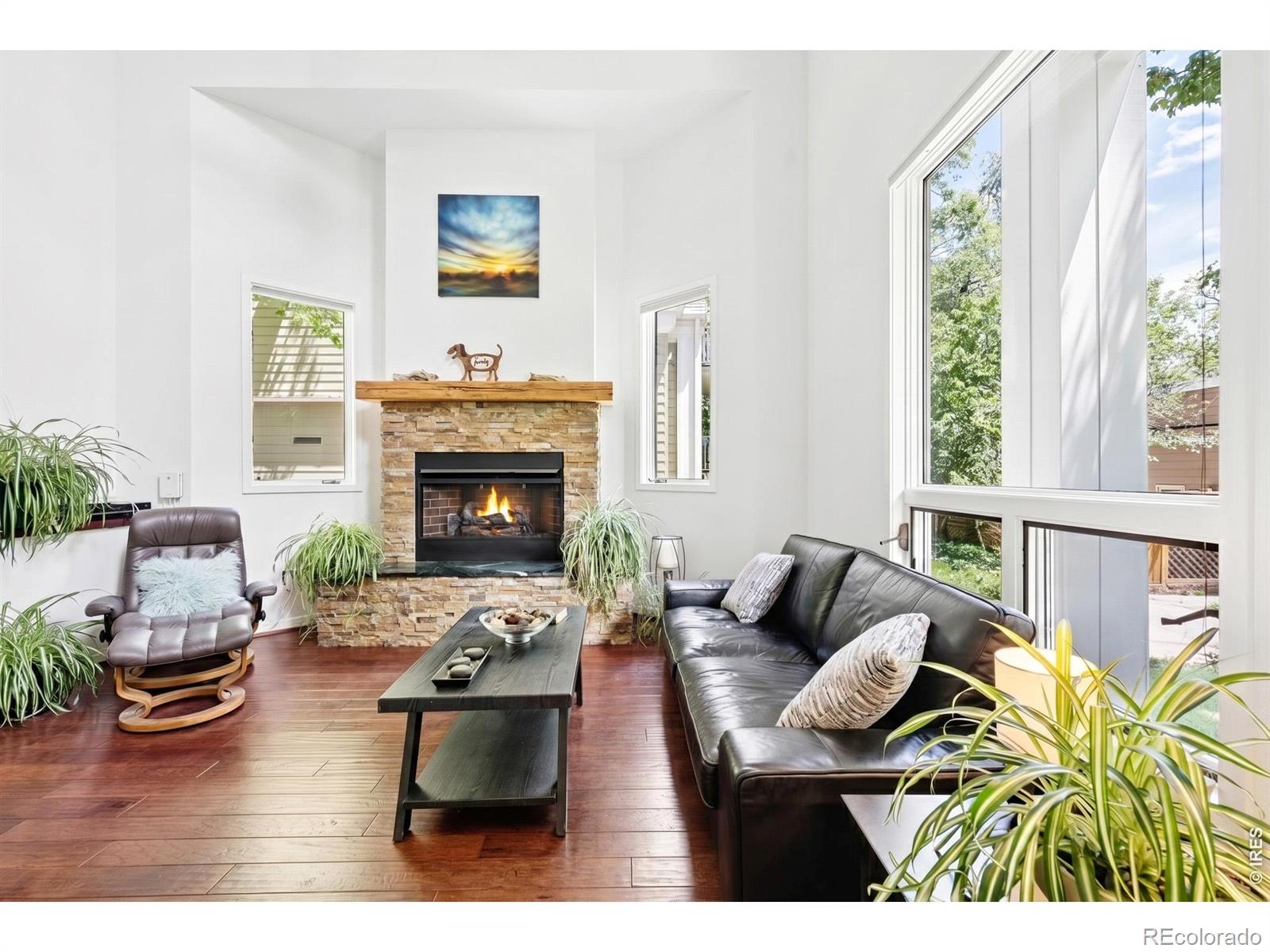 MLS Image #5 for 553  pearl street,boulder, Colorado