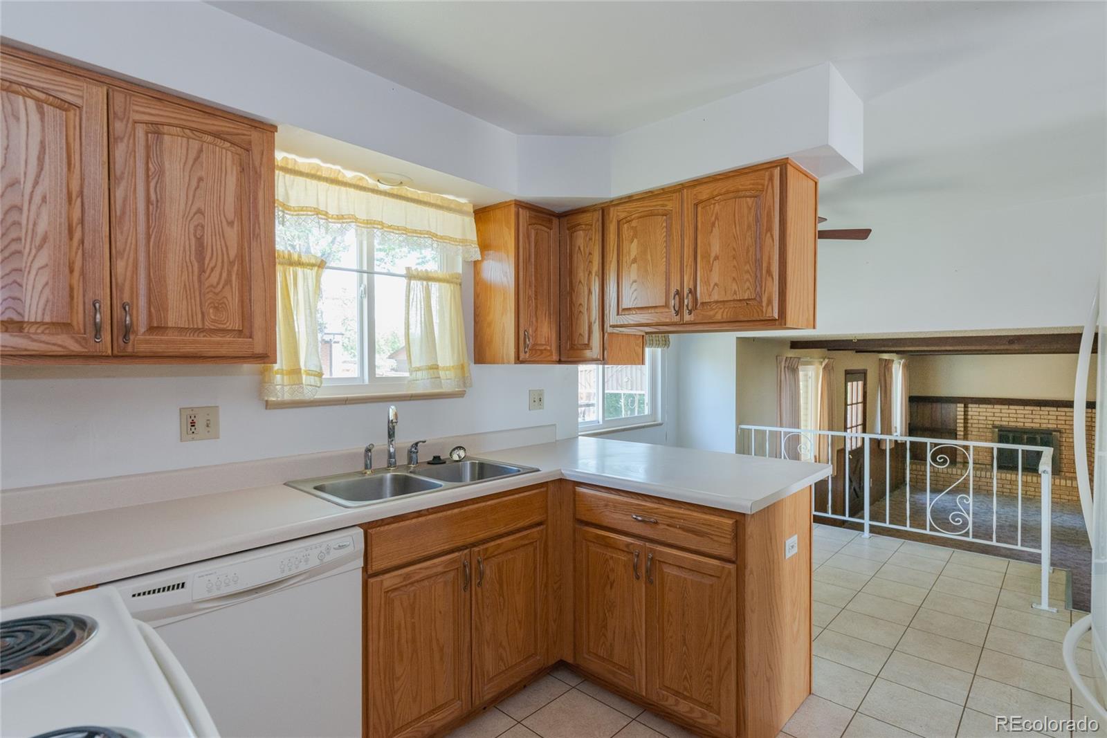 MLS Image #5 for 8937 w woodard drive,lakewood, Colorado