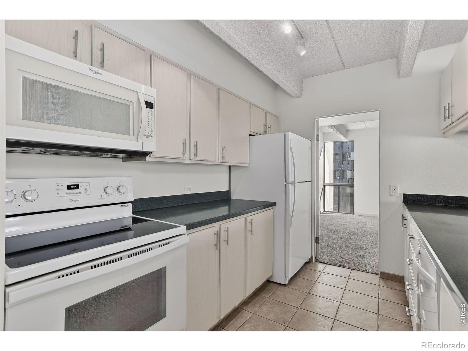 MLS Image #11 for 777 n washington street 1004,denver, Colorado