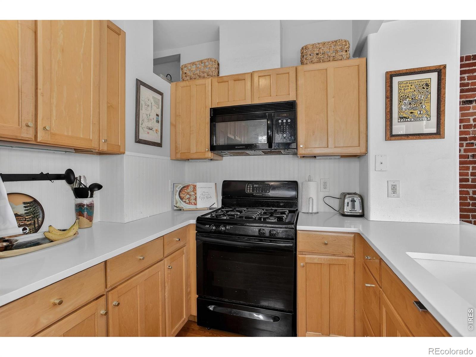 MLS Image #10 for 1648 n ogden street,denver, Colorado
