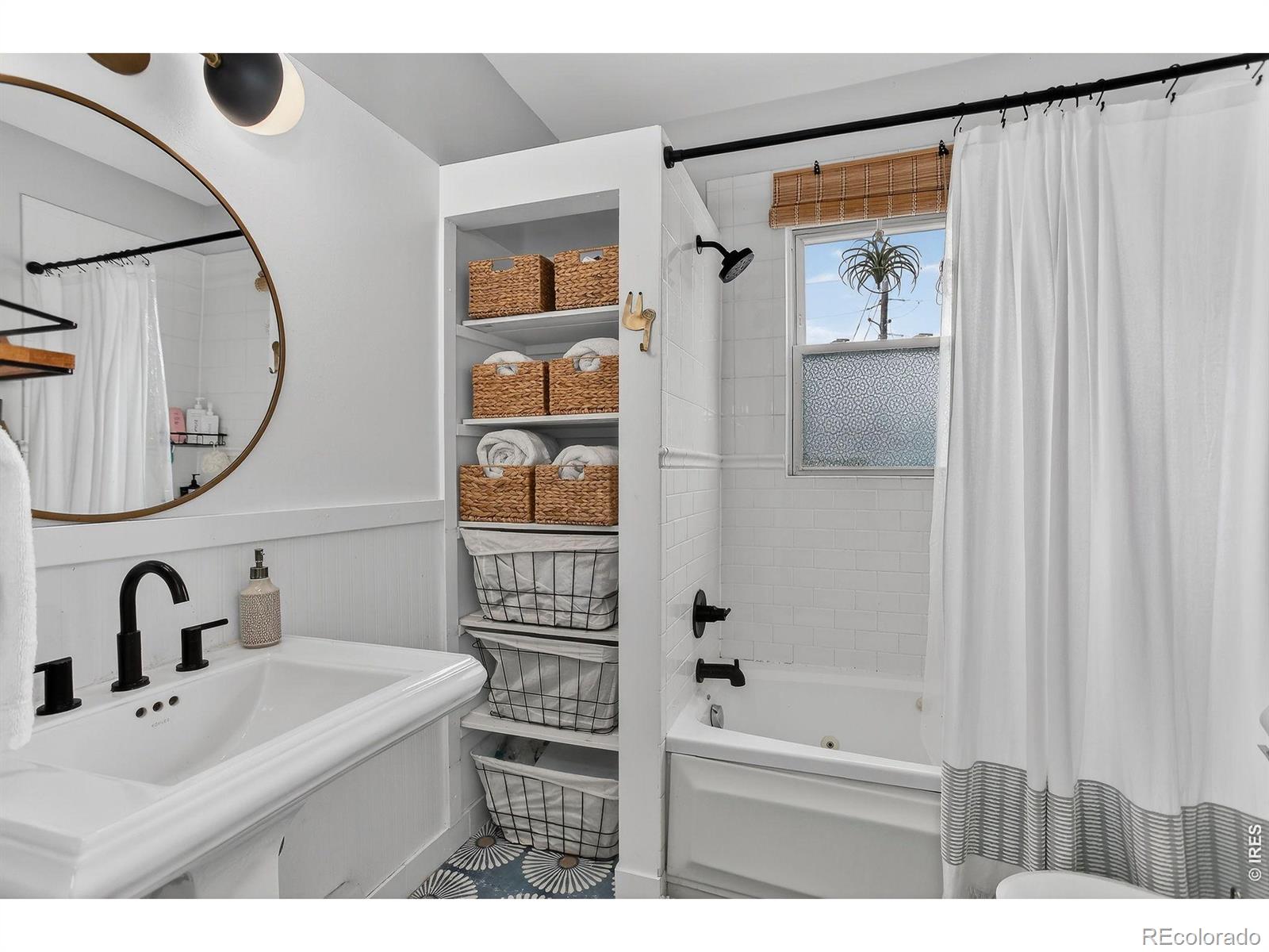 MLS Image #17 for 1648 n ogden street,denver, Colorado