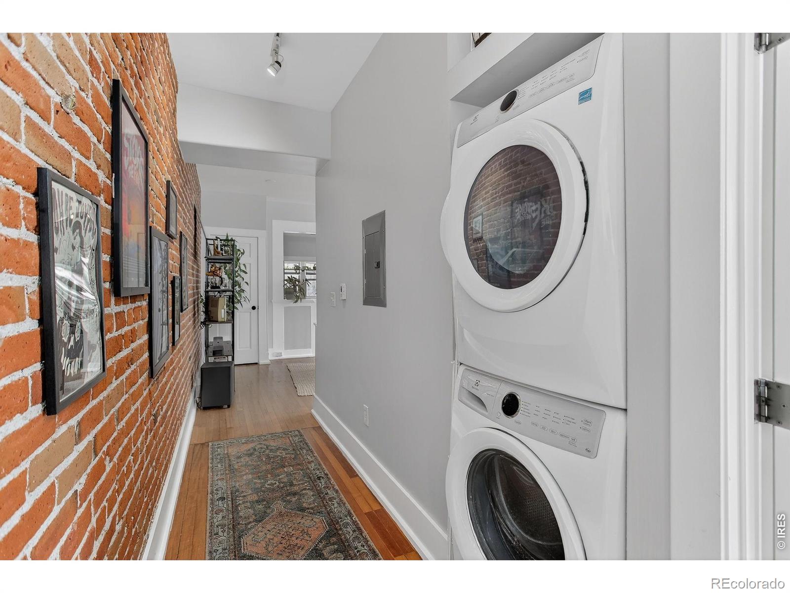 MLS Image #18 for 1648 n ogden street,denver, Colorado