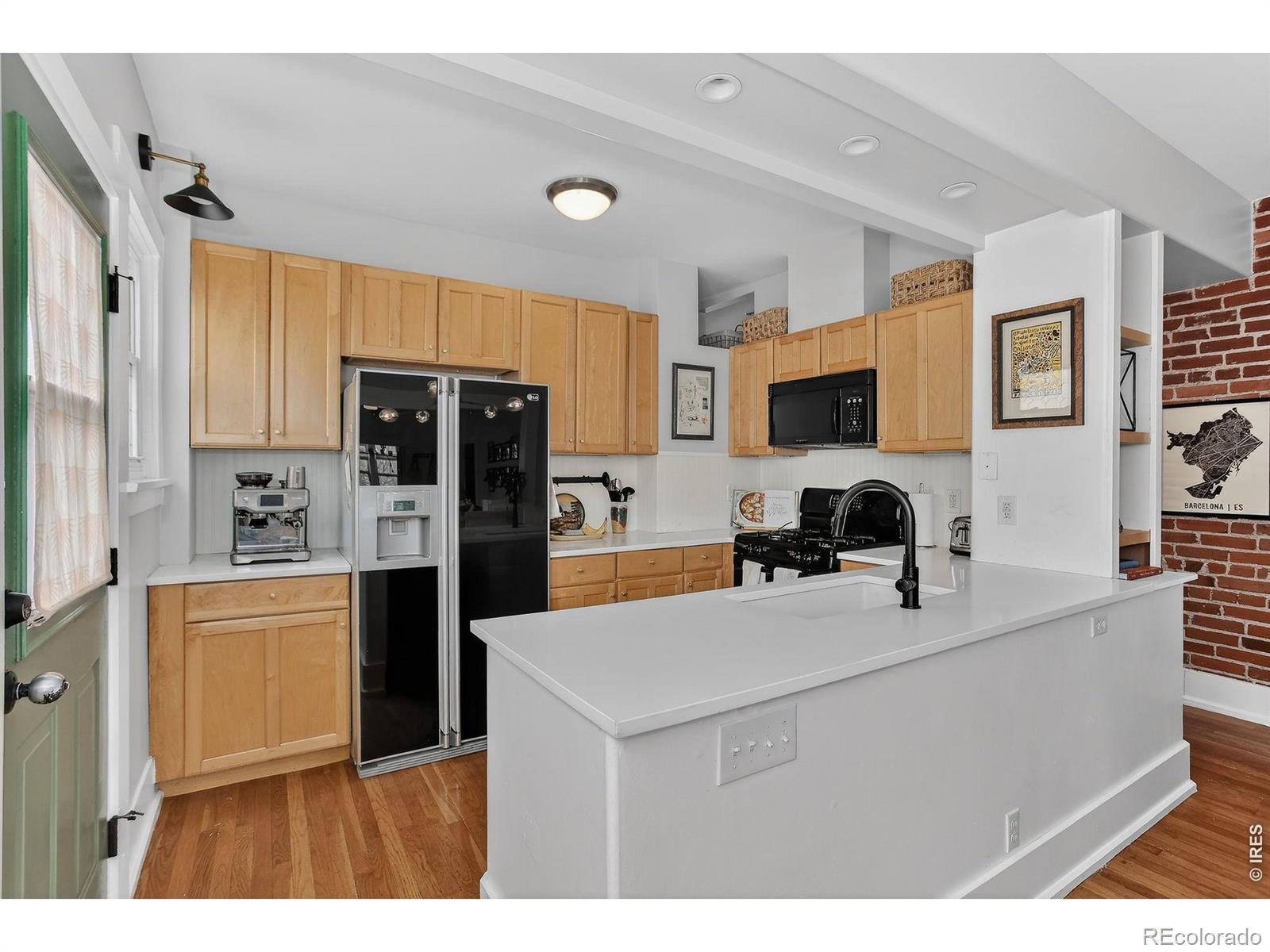 MLS Image #8 for 1648 n ogden street,denver, Colorado