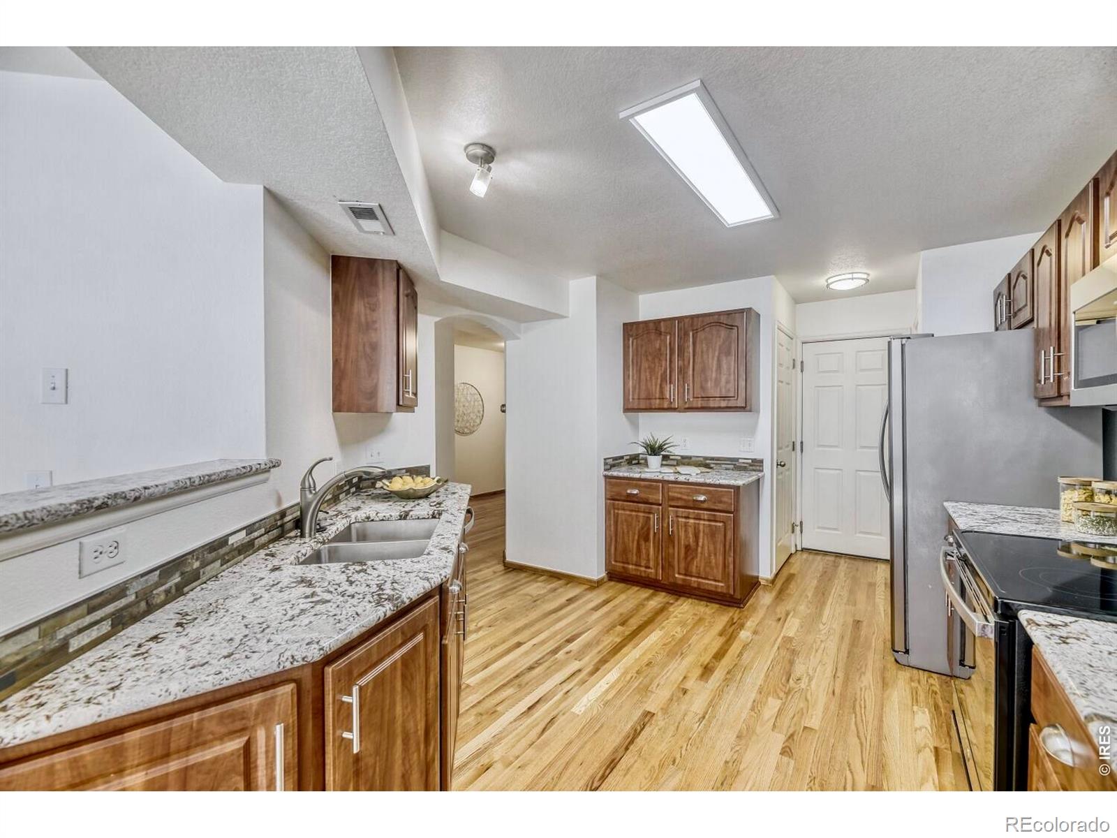 MLS Image #11 for 19174 e wyoming drive,aurora, Colorado