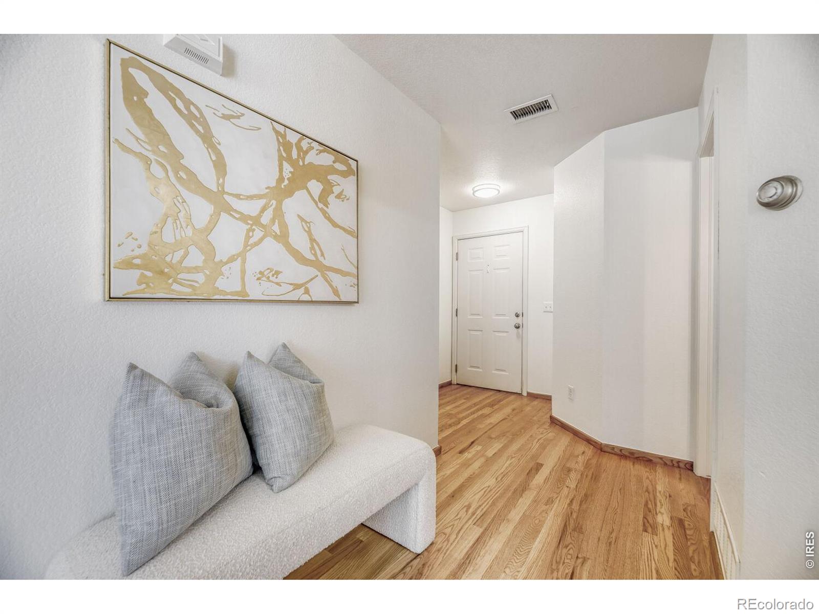 MLS Image #3 for 19174 e wyoming drive,aurora, Colorado