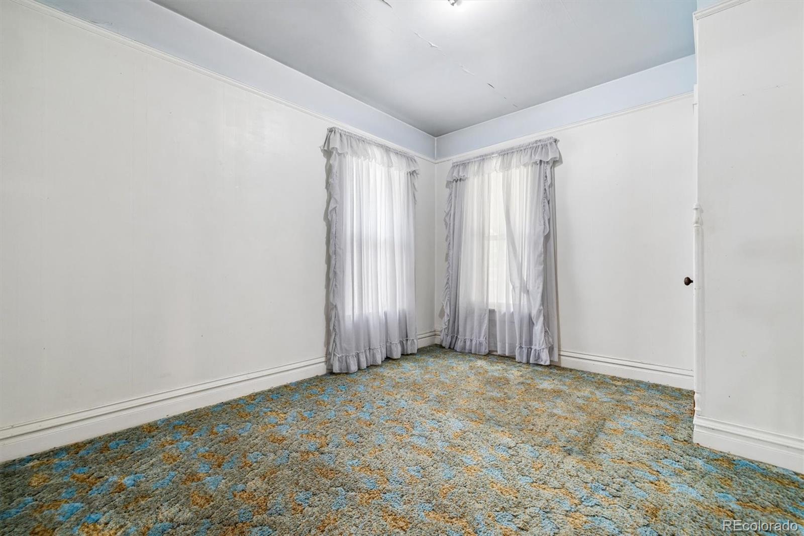 MLS Image #10 for 4234  vallejo street,denver, Colorado