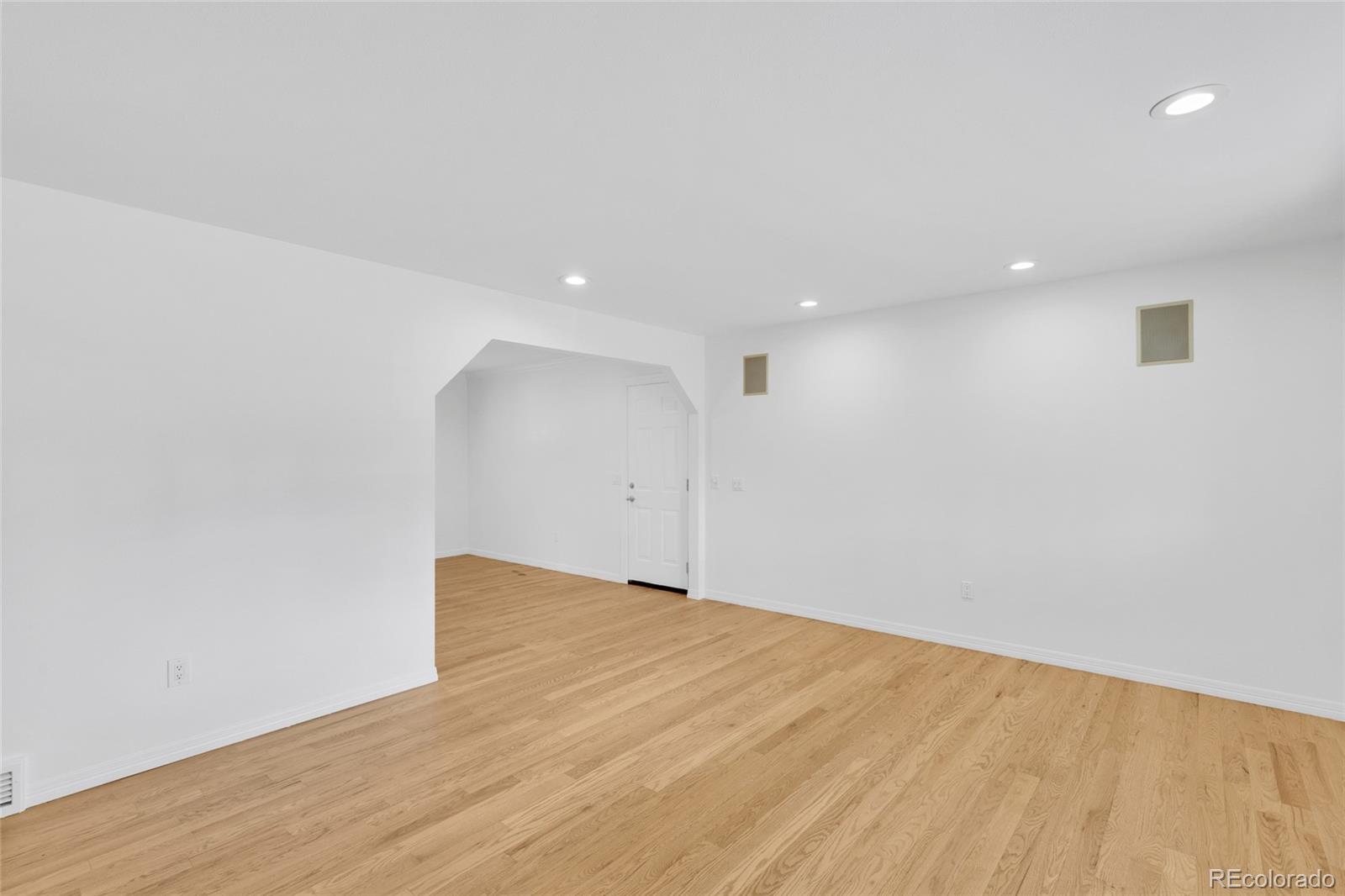 MLS Image #7 for 3019 s eaton street,denver, Colorado