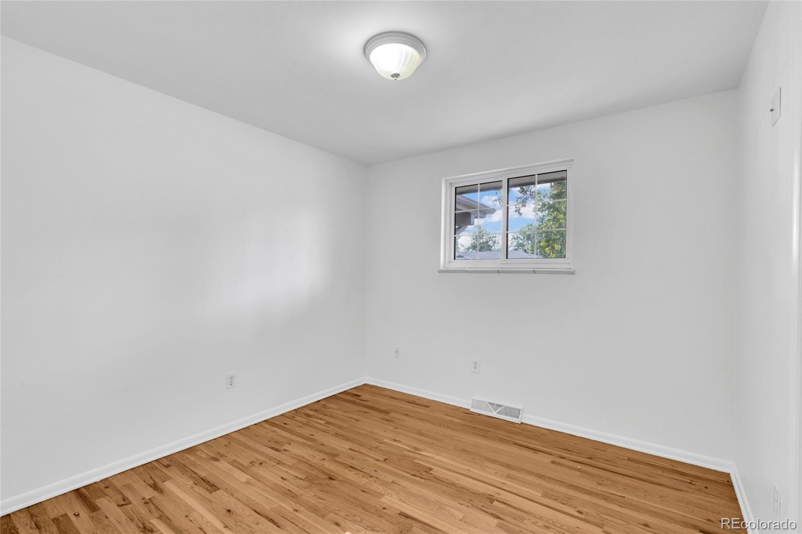 MLS Image #9 for 3019 s eaton street,denver, Colorado