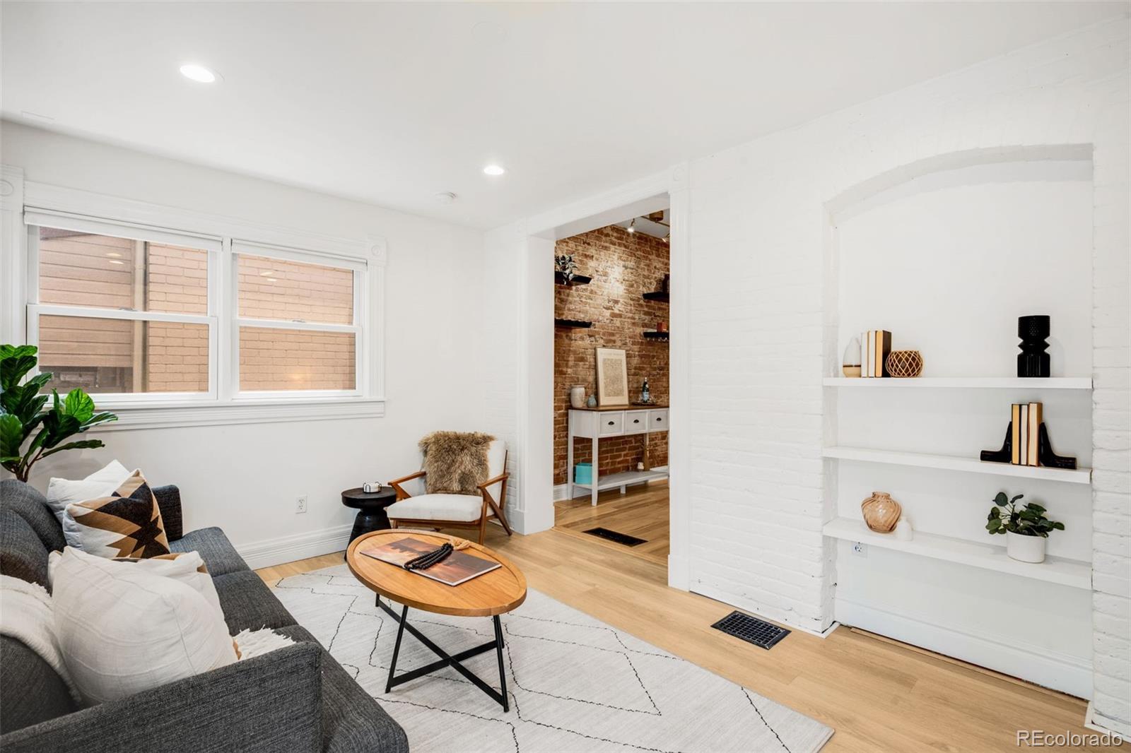 MLS Image #17 for 30 s grant street,denver, Colorado