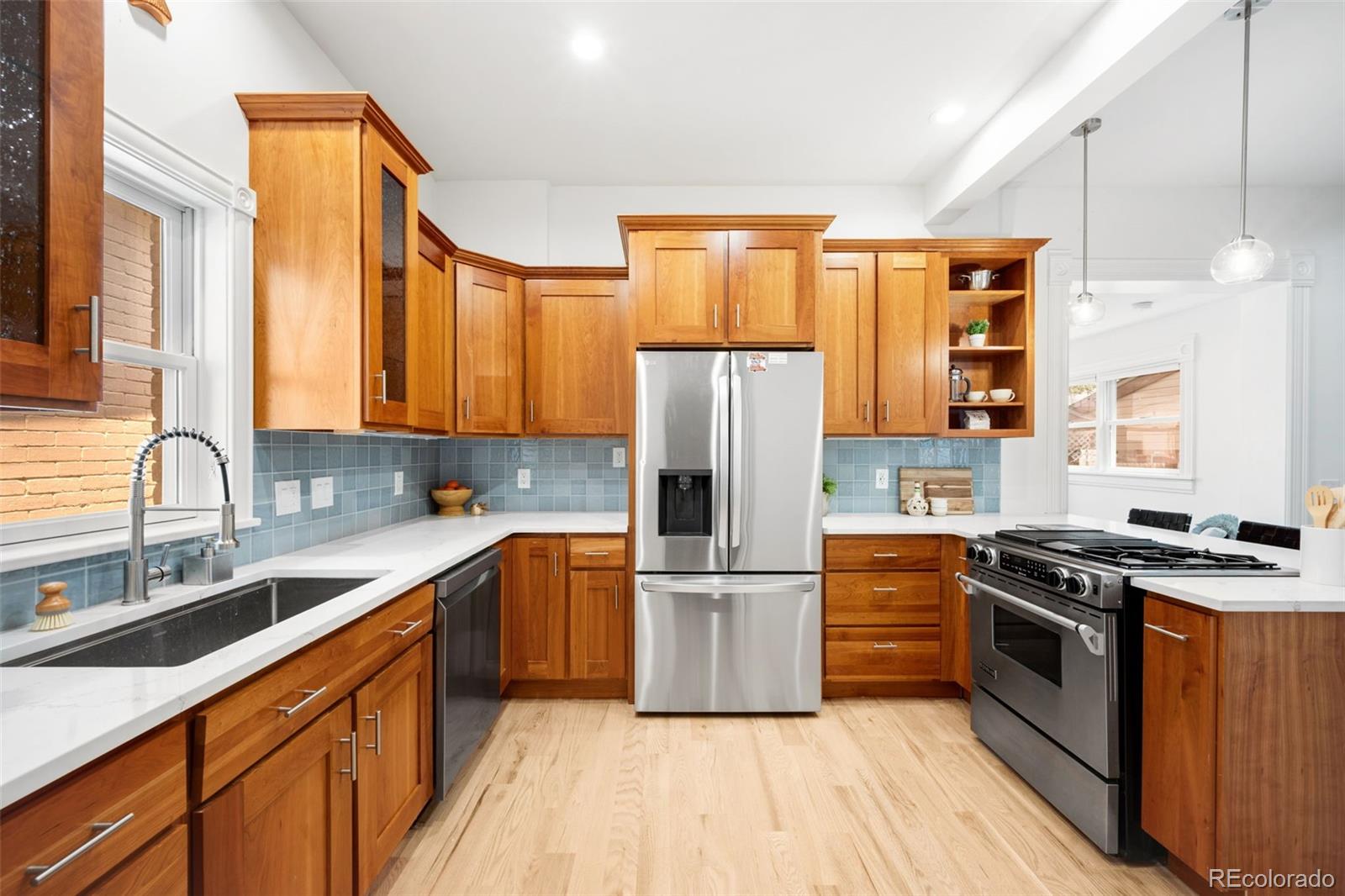 MLS Image #6 for 30 s grant street,denver, Colorado