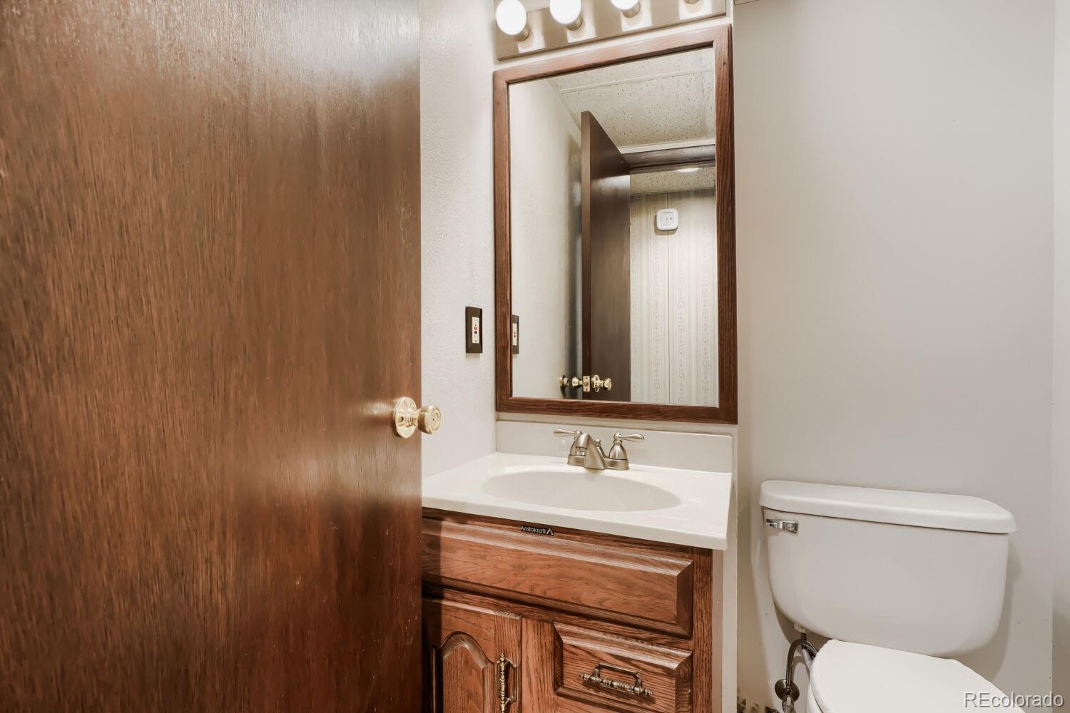 MLS Image #16 for 10985 w montana place,denver, Colorado