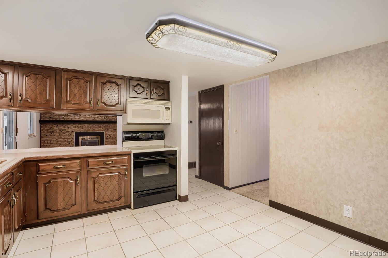 MLS Image #6 for 10985 w montana place,denver, Colorado