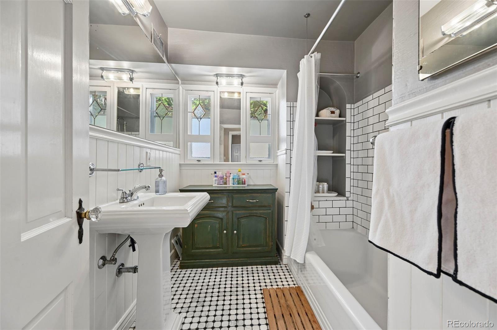 MLS Image #21 for 805 n foote avenue,colorado springs, Colorado