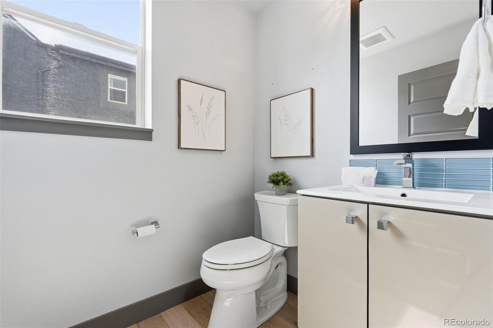MLS Image #10 for 3494 e 31st avenue,denver, Colorado