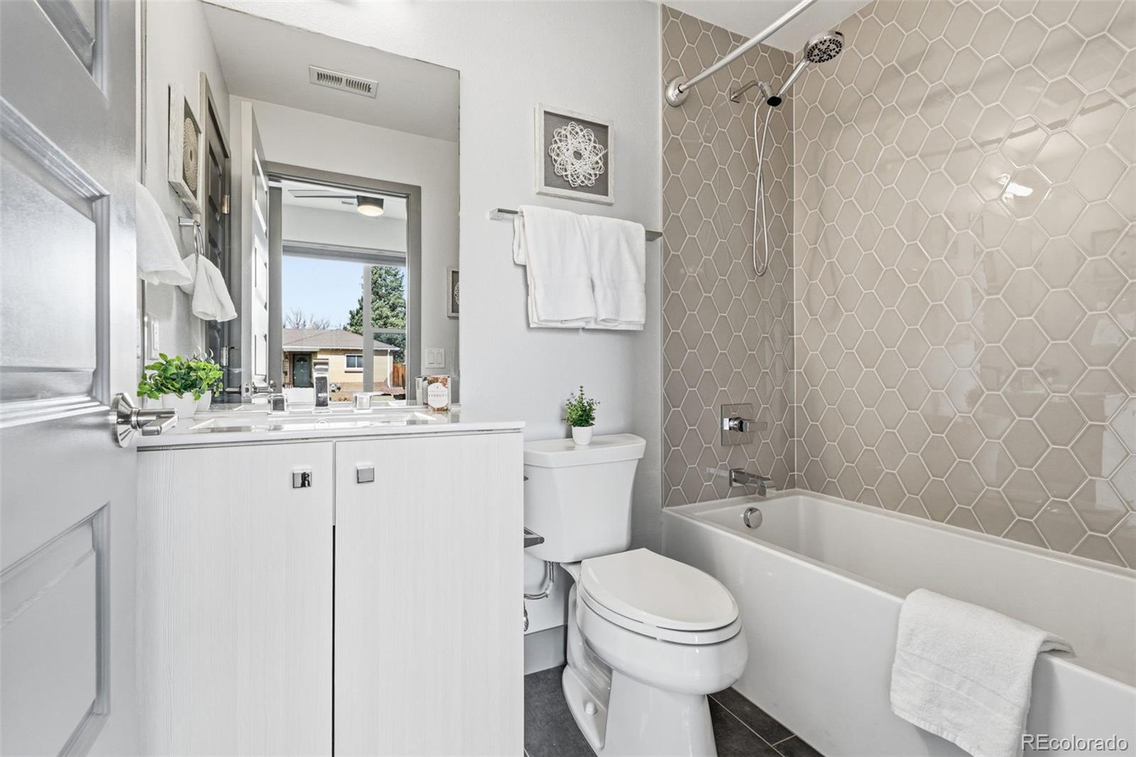 MLS Image #22 for 3494 e 31st avenue,denver, Colorado