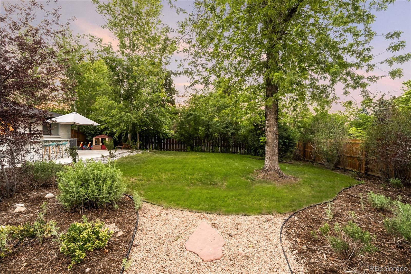 MLS Image #45 for 200  locust street,denver, Colorado
