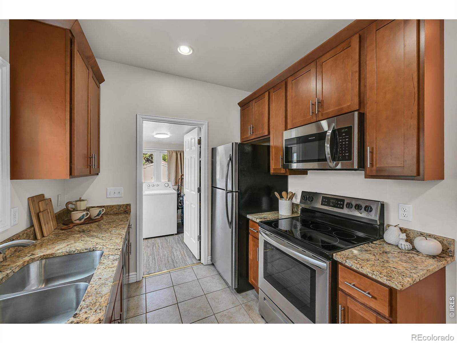 MLS Image #10 for 939  alta street,longmont, Colorado