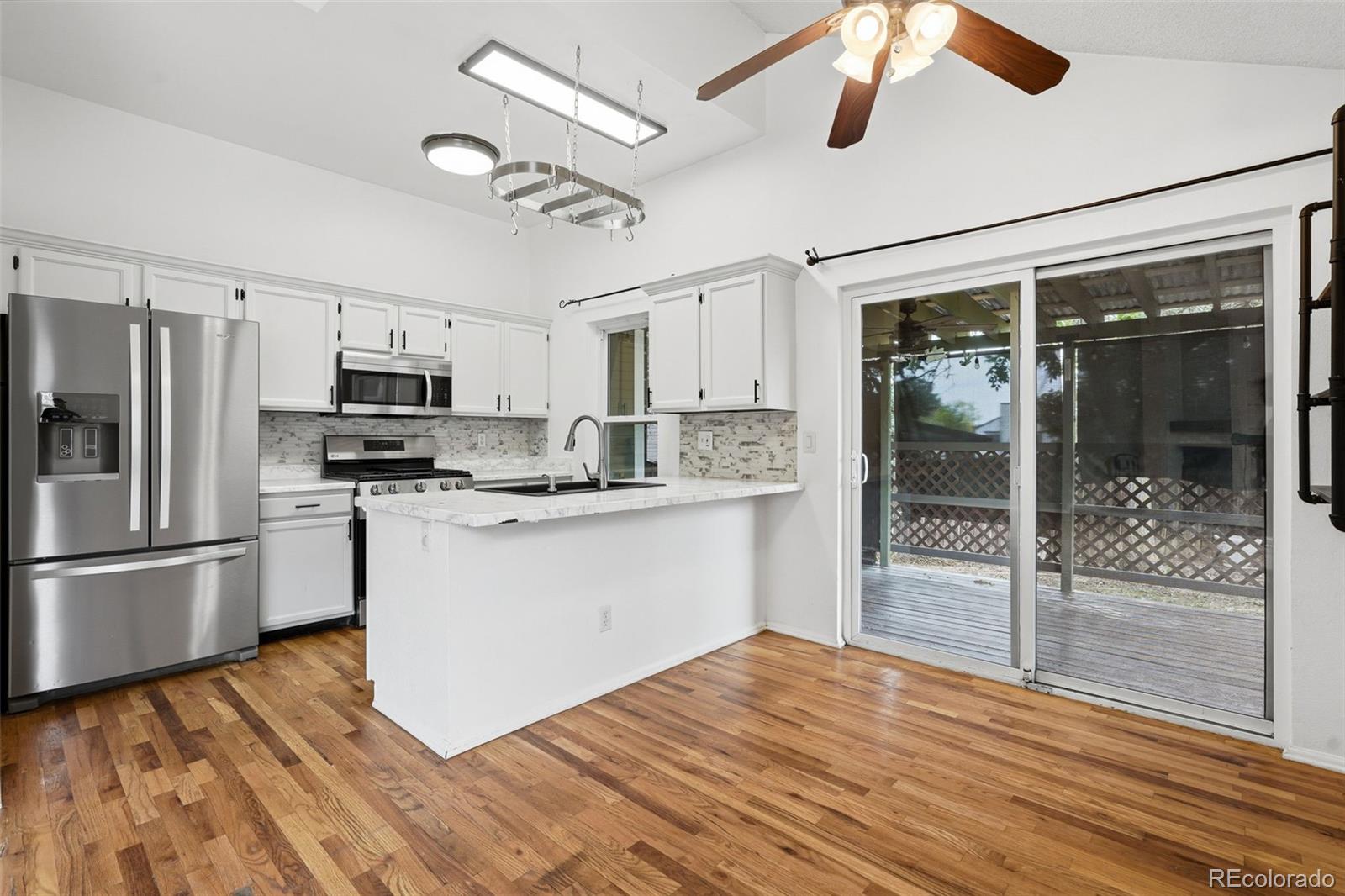 MLS Image #10 for 711 s granby circle,aurora, Colorado