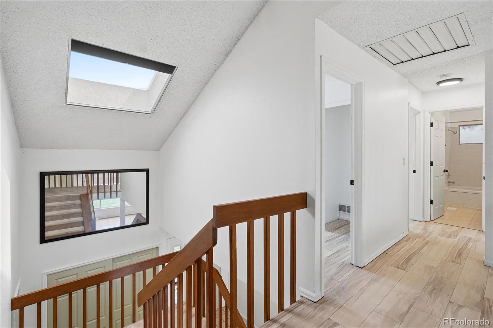 MLS Image #16 for 711 s granby circle,aurora, Colorado