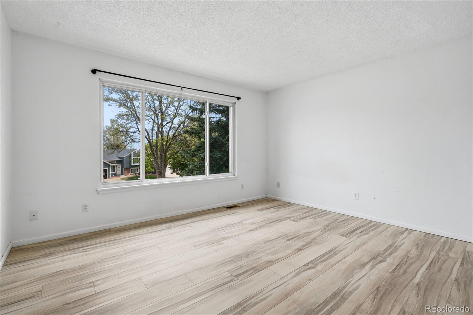 MLS Image #19 for 711 s granby circle,aurora, Colorado