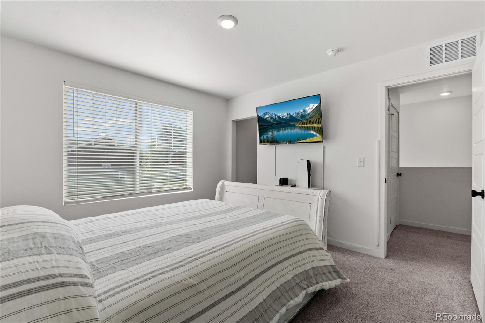 MLS Image #20 for 281  oriole way,johnstown, Colorado