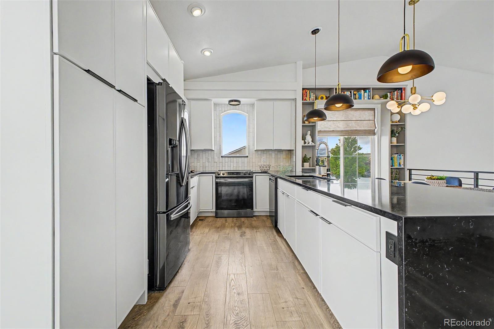 MLS Image #16 for 5552  killarney street,denver, Colorado