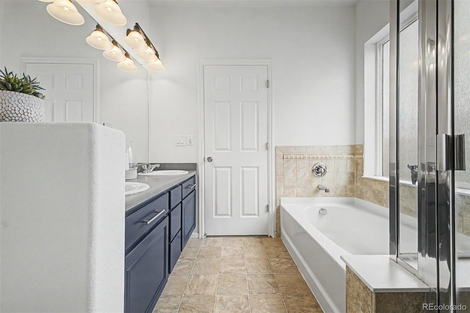 MLS Image #23 for 5552  killarney street,denver, Colorado