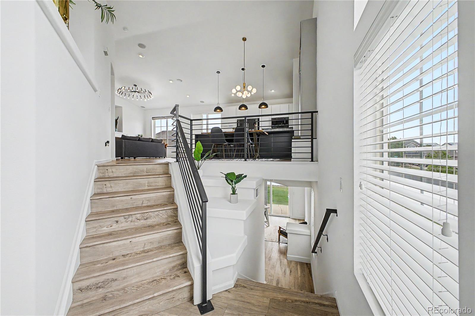 MLS Image #3 for 5552  killarney street,denver, Colorado