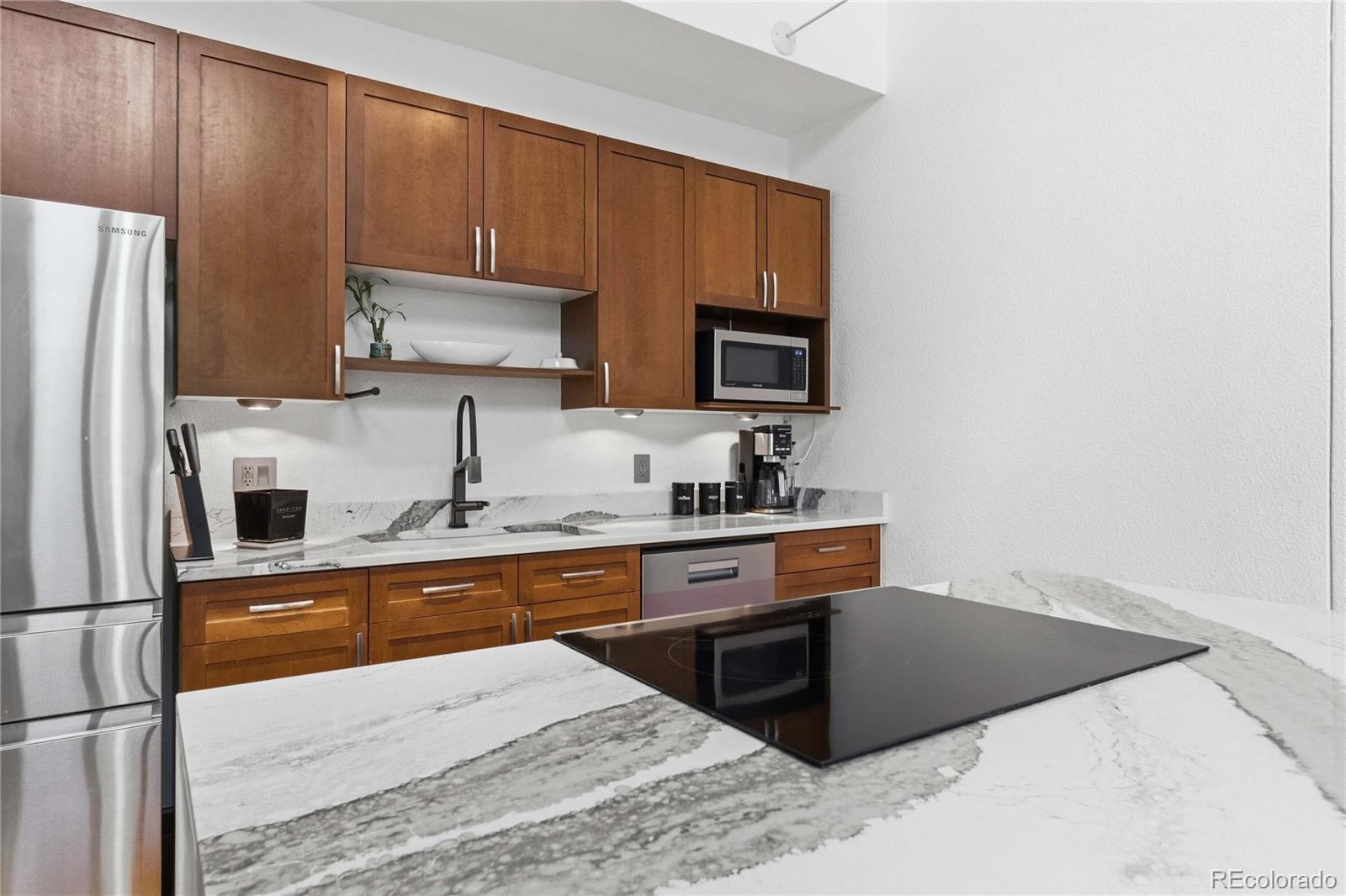 MLS Image #11 for 190  roslyn street 1306,denver, Colorado