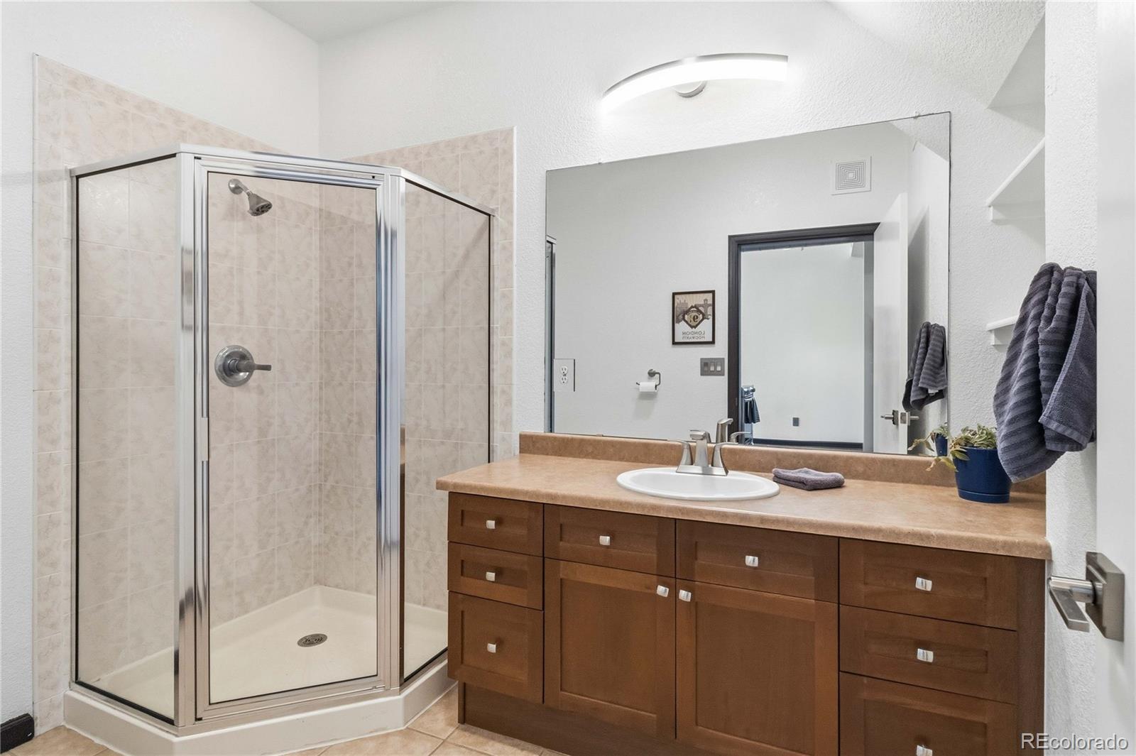 MLS Image #21 for 190  roslyn street 1306,denver, Colorado