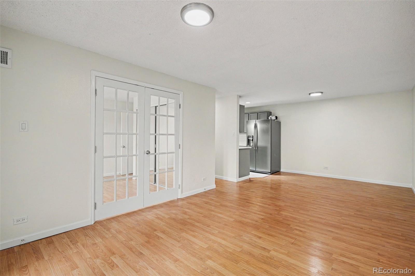 MLS Image #10 for 2375 s linden court,denver, Colorado