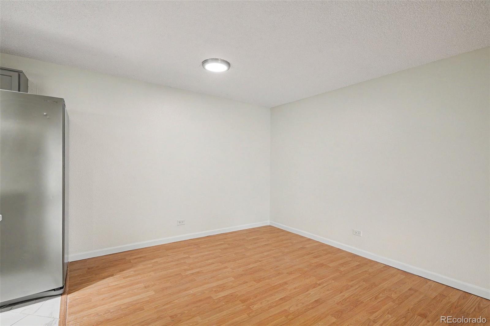 MLS Image #11 for 2375 s linden court,denver, Colorado
