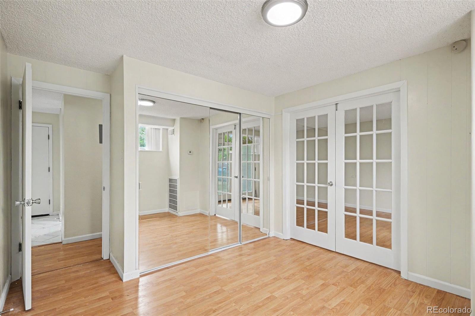 MLS Image #15 for 2375 s linden court,denver, Colorado