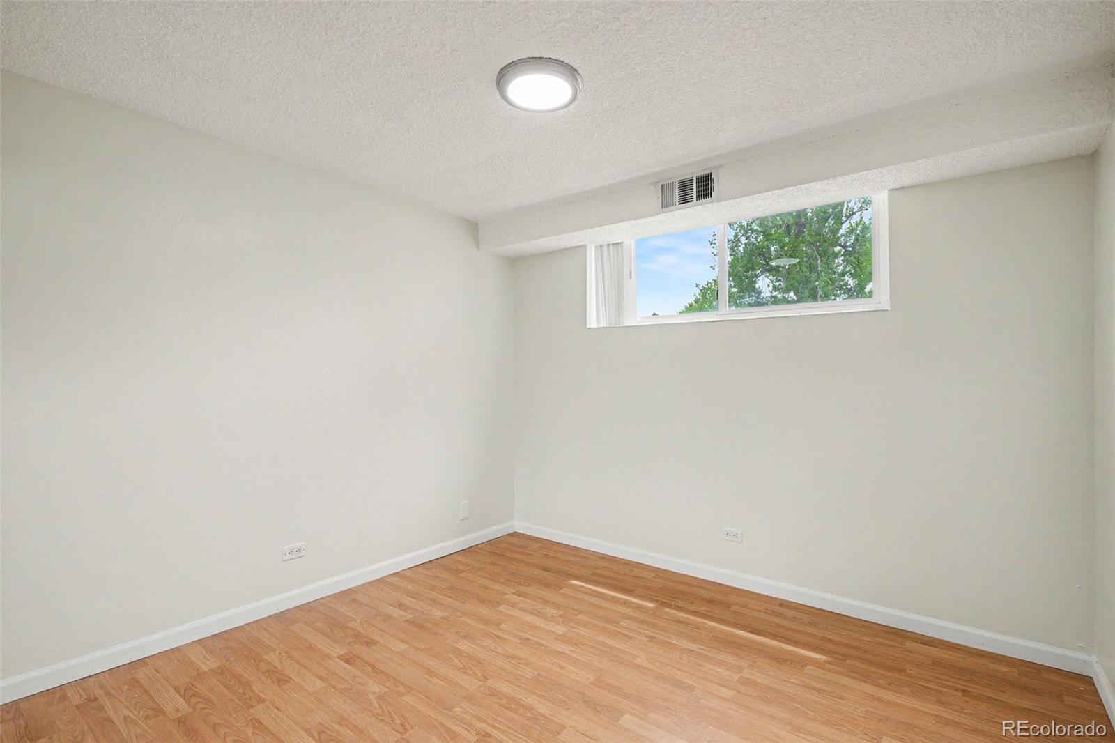 MLS Image #17 for 2375 s linden court,denver, Colorado
