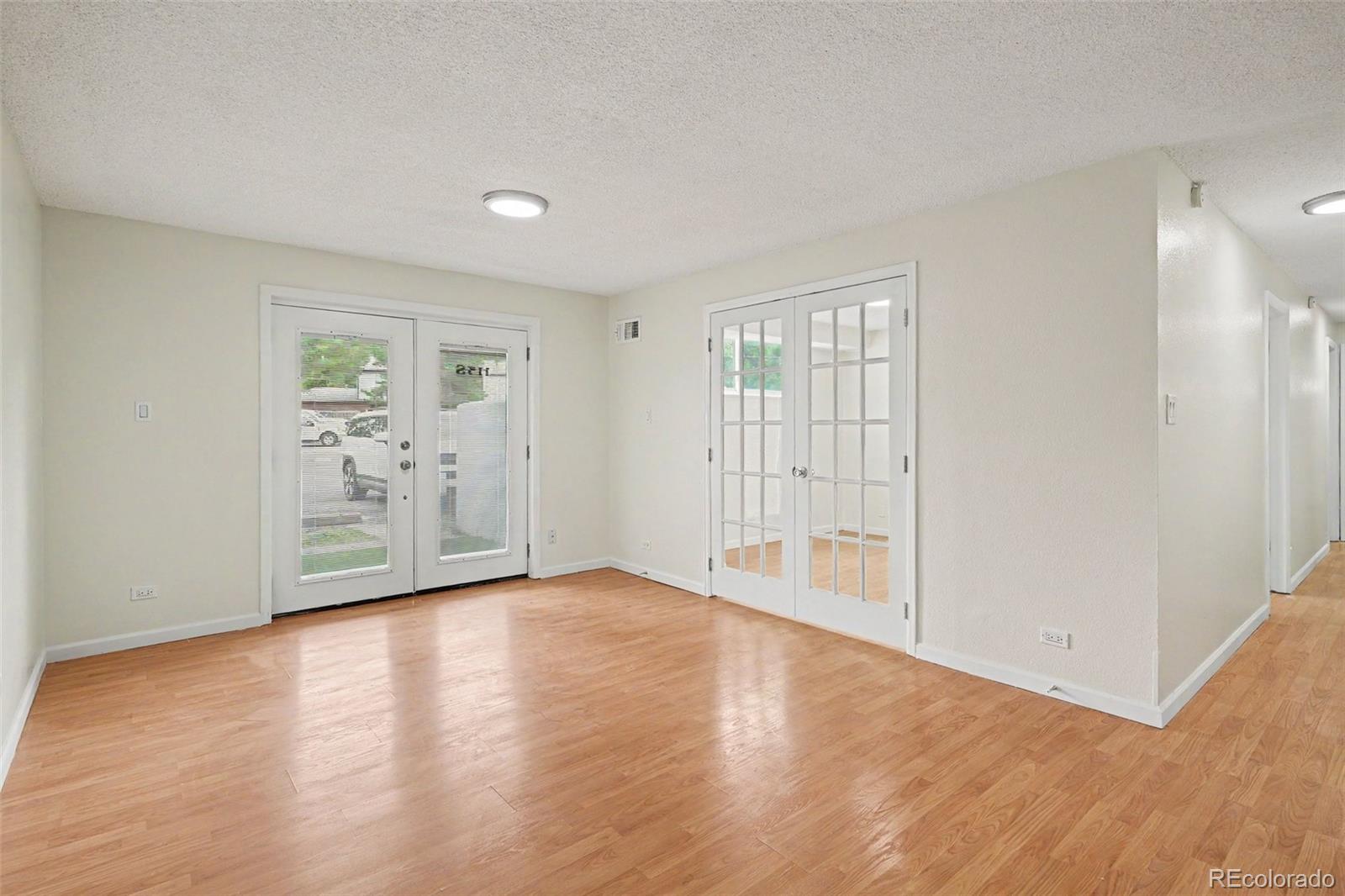MLS Image #9 for 2375 s linden court,denver, Colorado
