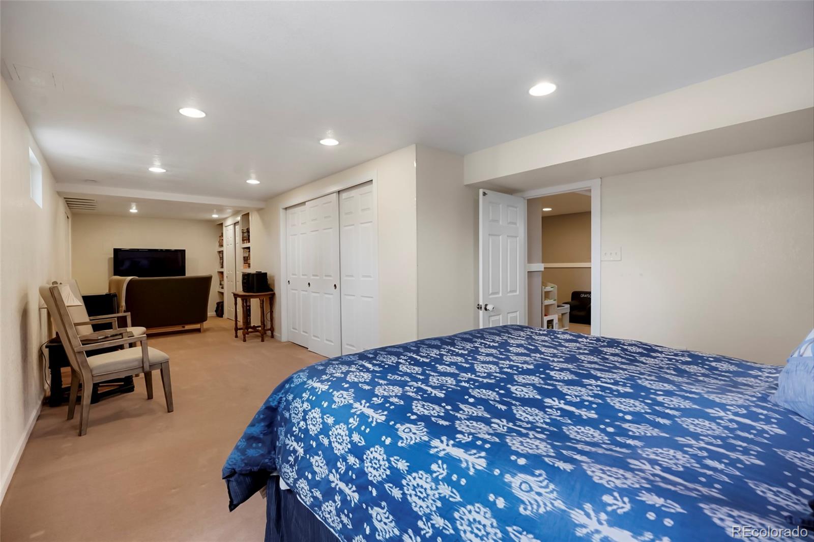 MLS Image #28 for 2383 s holland street,lakewood, Colorado